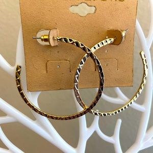 NEw! Erica Lyons Gold Tone Fashion Hoops Pierced Earrings